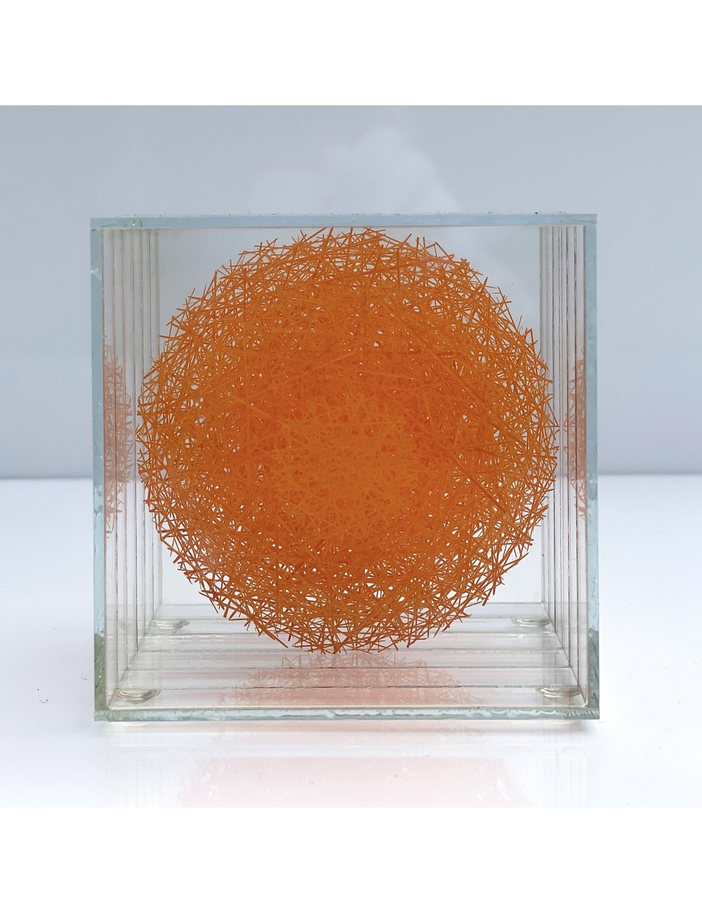 Monyalos orange de sculpture en verre de Sébastien Crêteur